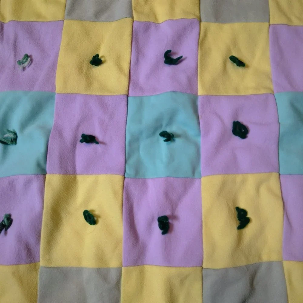 HANDMADE PATCHWORK BLOCK BABY QUILT 28X44 INCHES MULTICOLORED CLASSIC